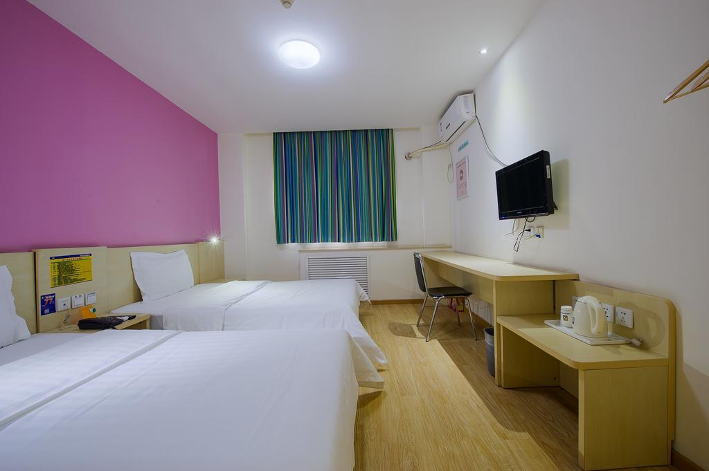 7Days Inn Zhongshan People'S Hospital Holiday Square Exterior photo