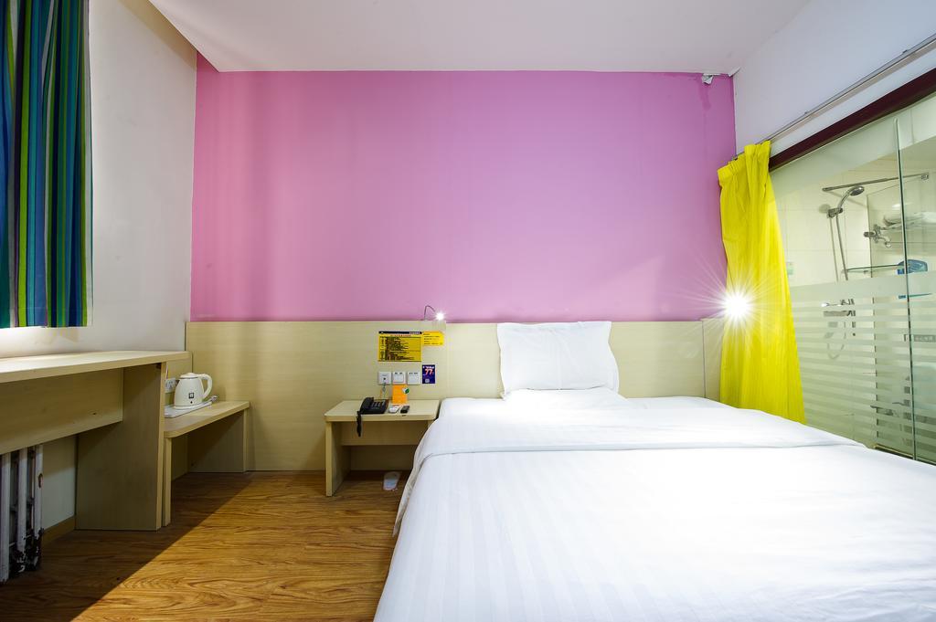 7Days Inn Zhongshan People'S Hospital Holiday Square Exterior photo